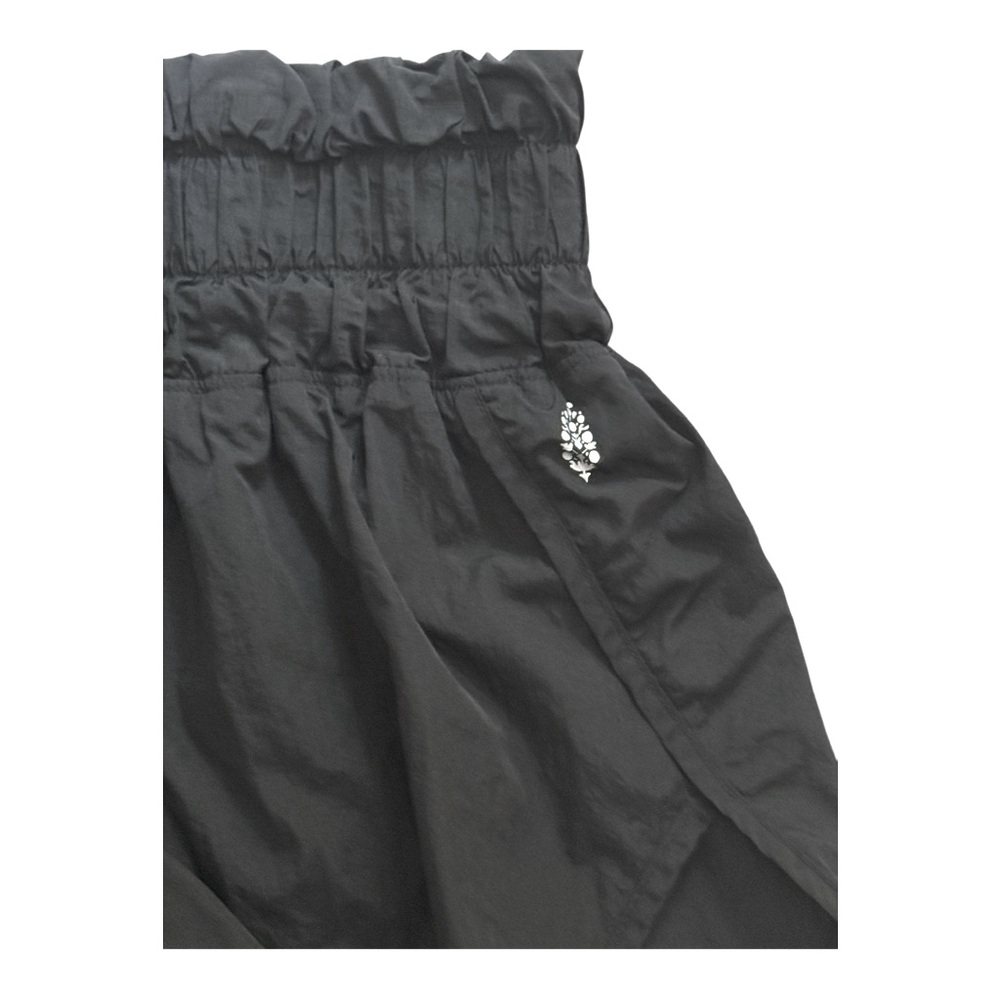 Free People Movement Women’s Black Shorts! Small! - Picture 5 of 6